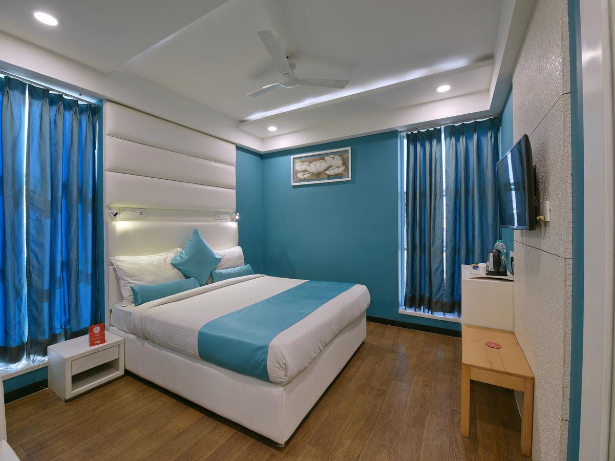 Oyo 963 Hotel Rumaya Ujjain Eksteriør bilde